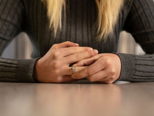 分居多久可以離婚？從法院實務標準到《民法》修法草案：裁判離婚與權益保障全解析